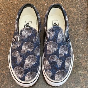 NWOT boys slide on Vans